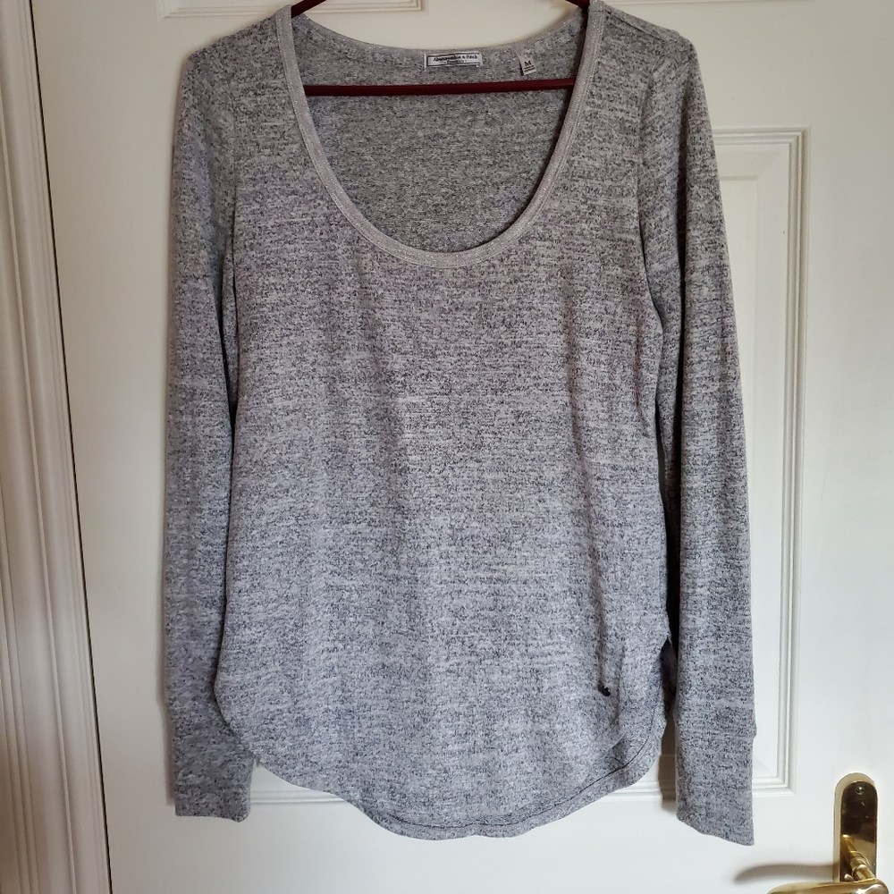 Abercrombie soft long sleeve top
